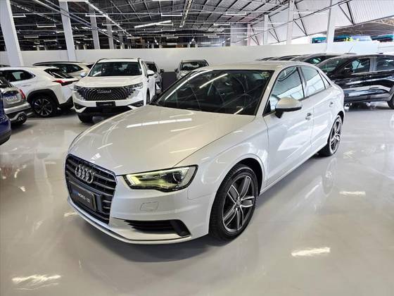 AUDI A3 1.8 TFSI SEDAN 16V 180CV GASOLINA 4P AUTOMÁTICO